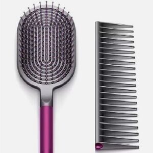 NEW!! Dyson paddle brush and comb in fuschia